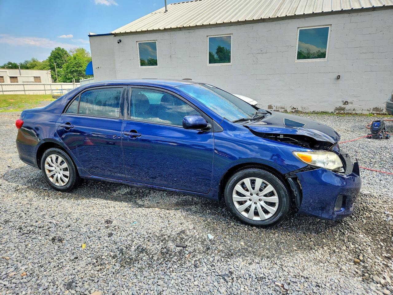 2012 TOYOTA COROLLA