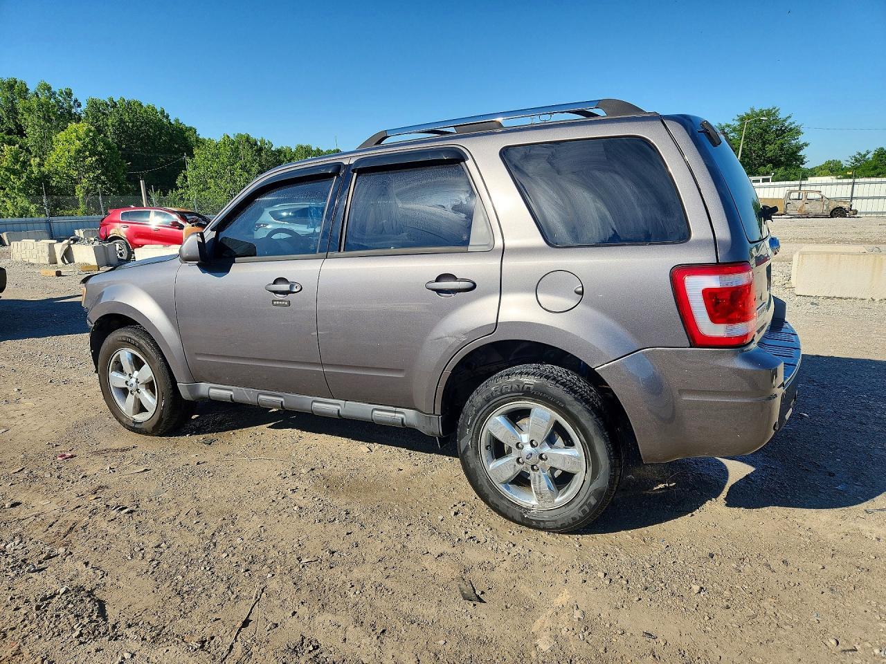 2009 FORD ESCAPE