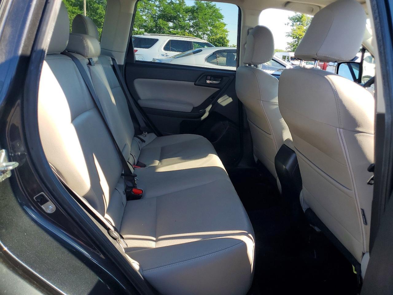 2016 SUBARU FORESTER