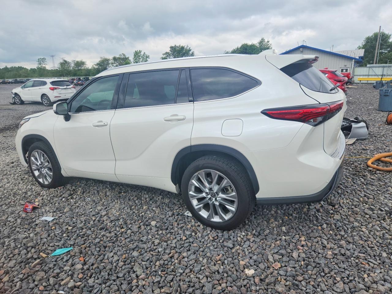 2021 TOYOTA HIGHLANDER