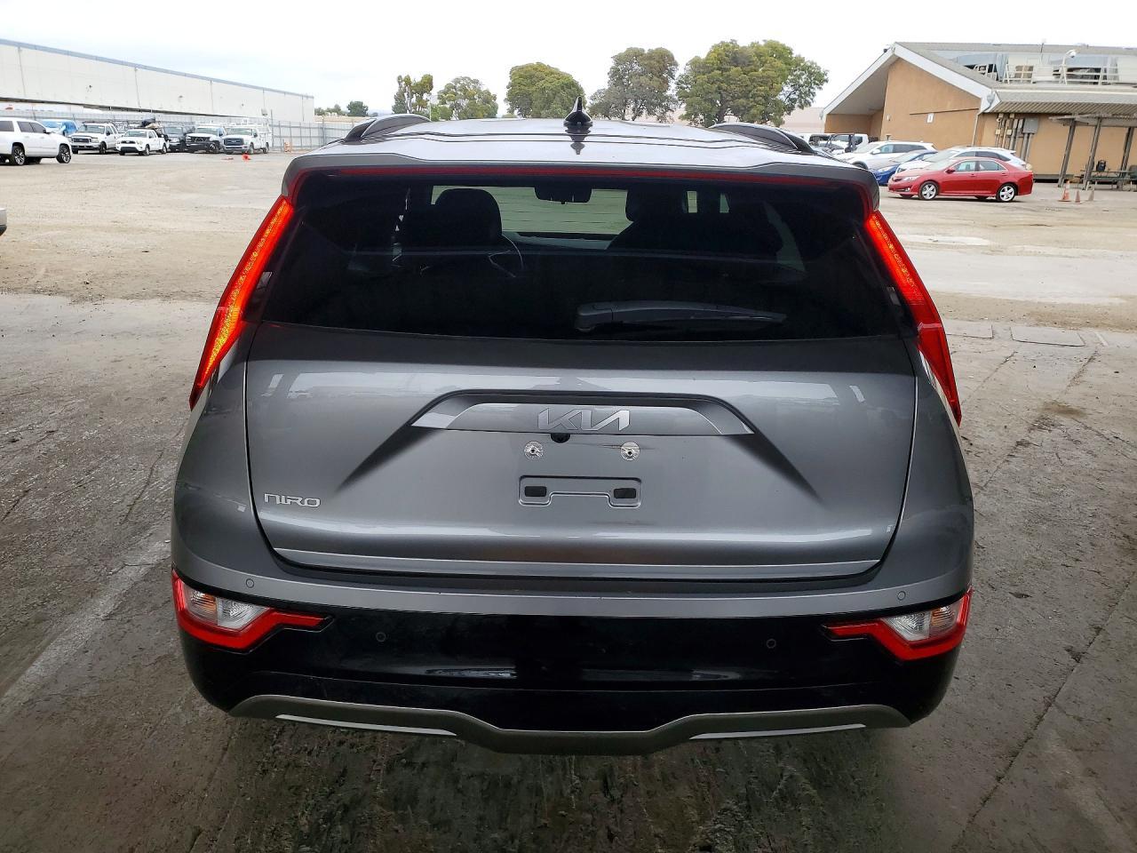 2023 KIA Niro