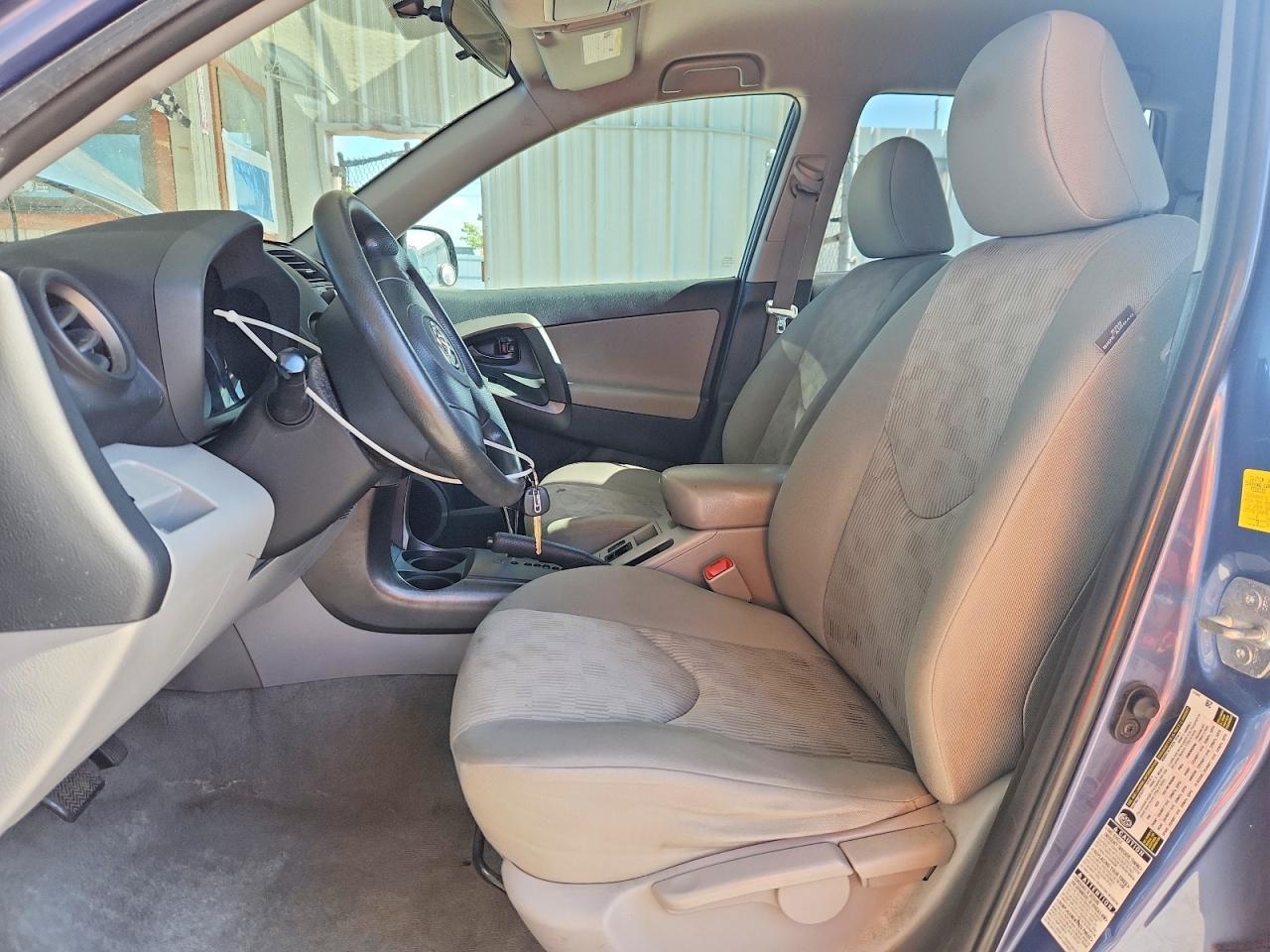2011 TOYOTA RAV4