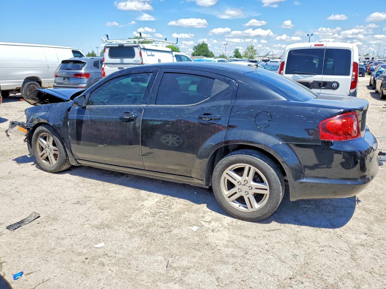 2012 DODGE Avenger