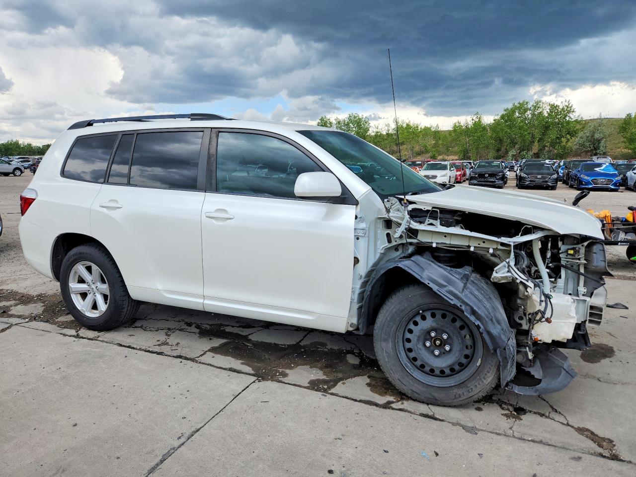 2010 TOYOTA HIGHLANDER