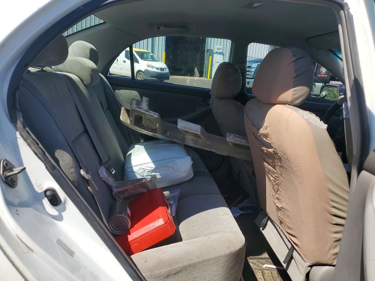 2005 TOYOTA COROLLA