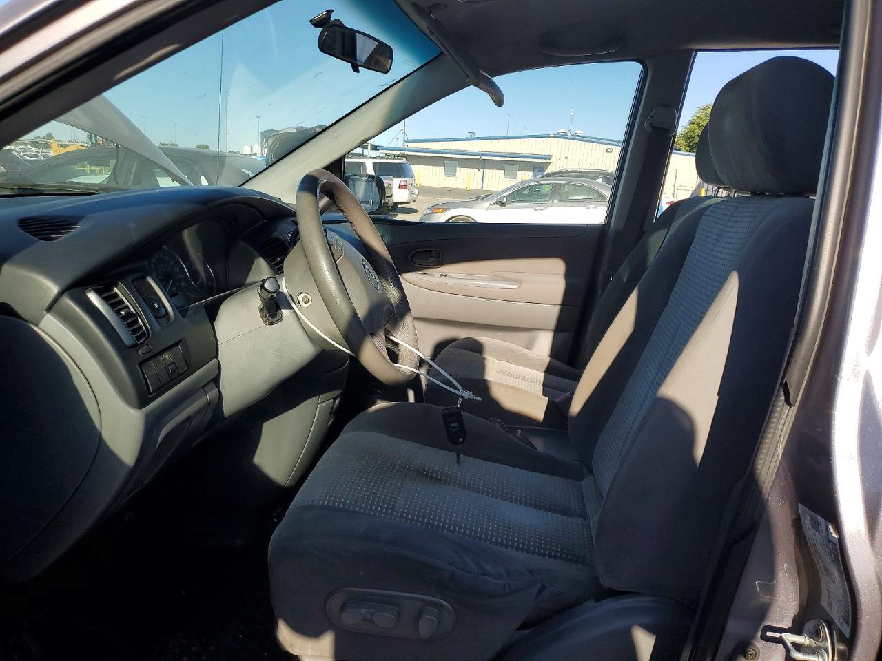 2005 MAZDA Mpv