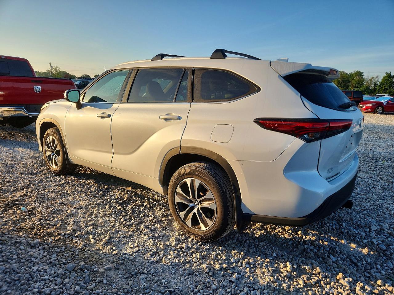 2022 TOYOTA HIGHLANDER