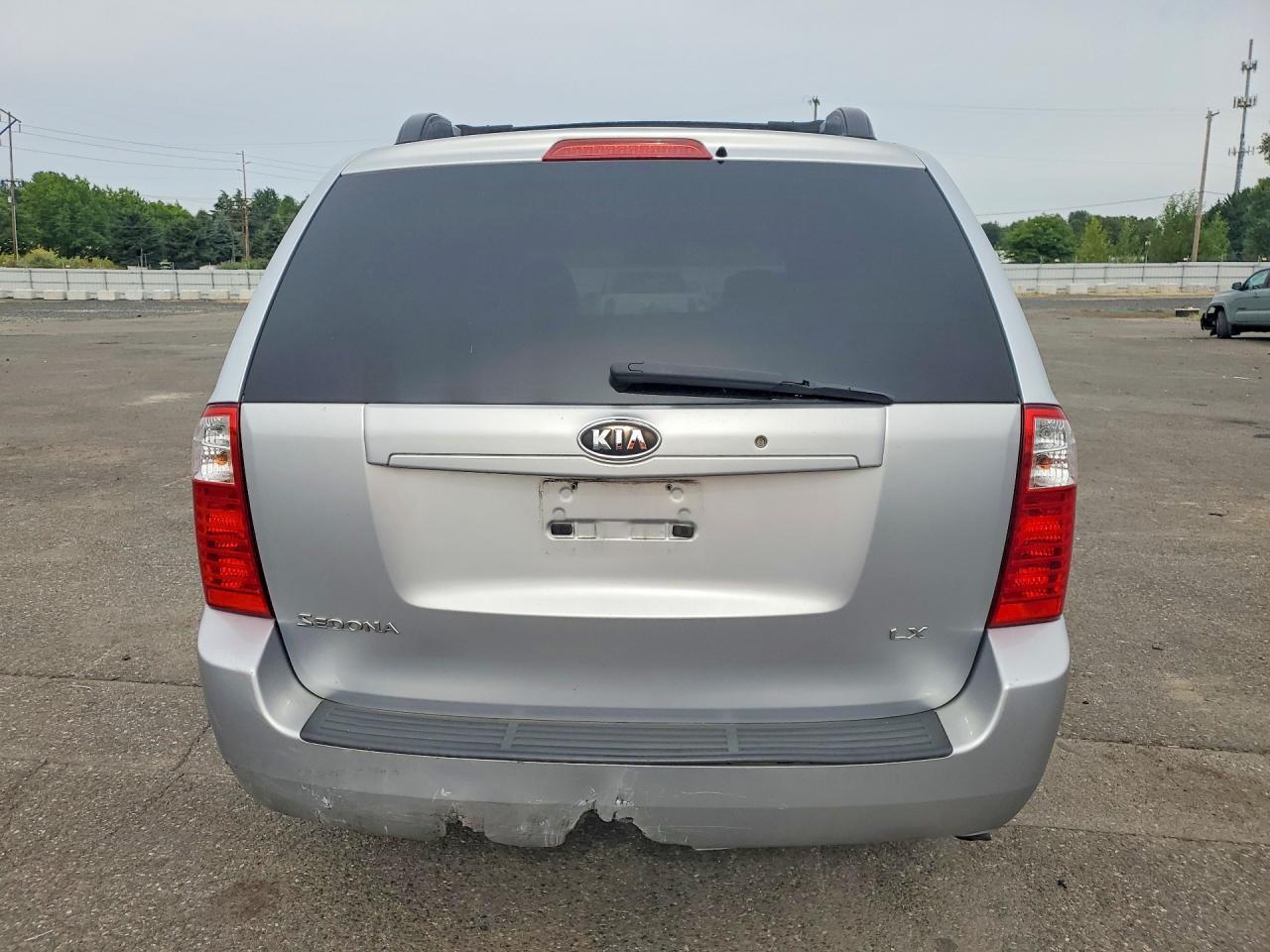 2008 KIA SEDONA
