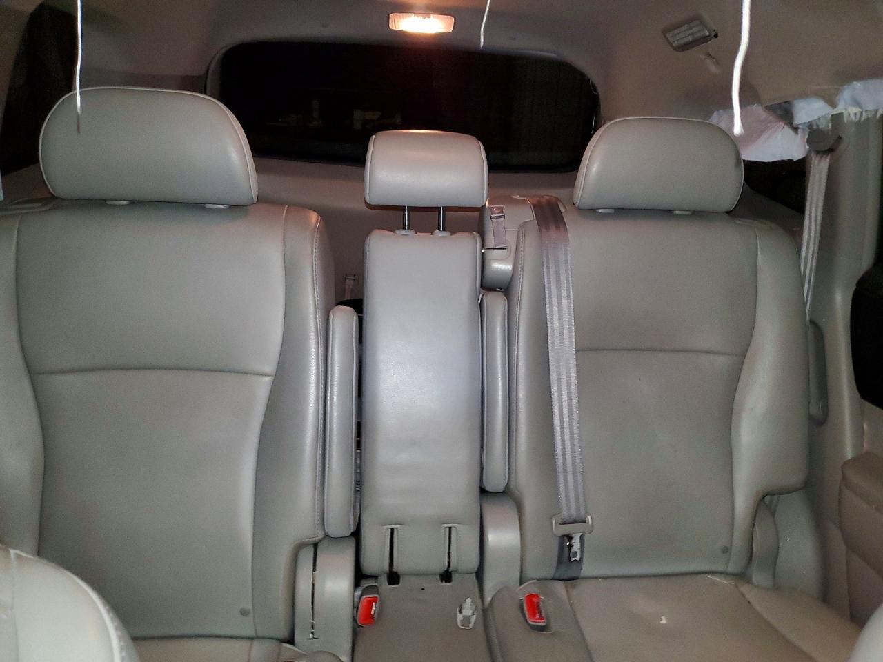 2012 TOYOTA HIGHLANDER