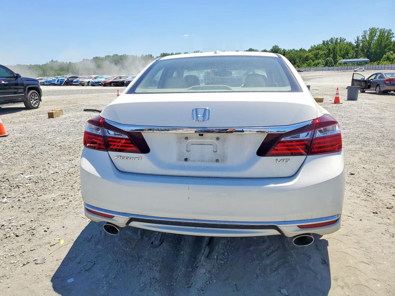2017 HONDA ACCORD