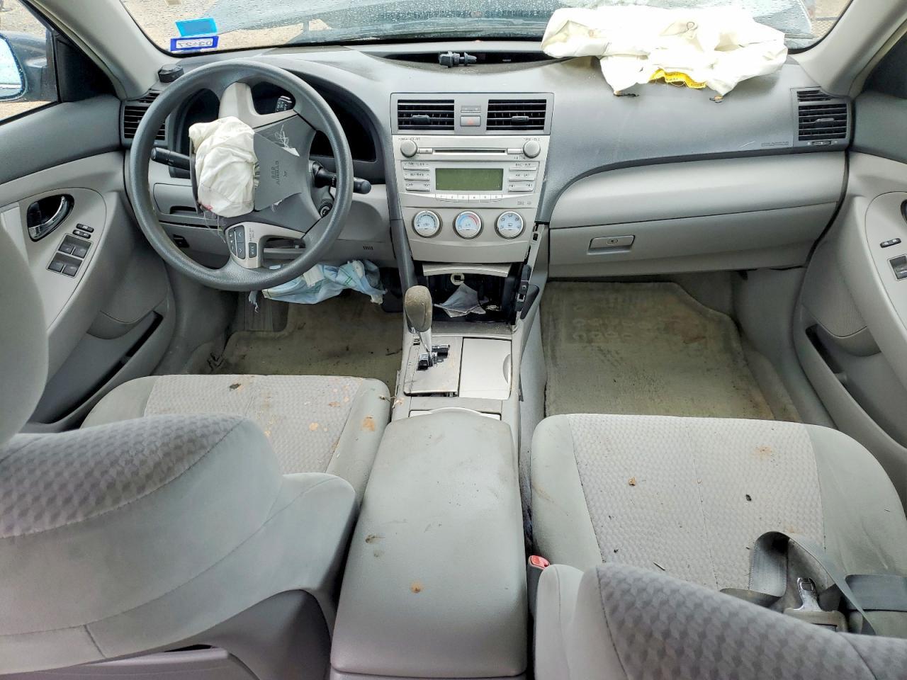 2010 TOYOTA CAMRY