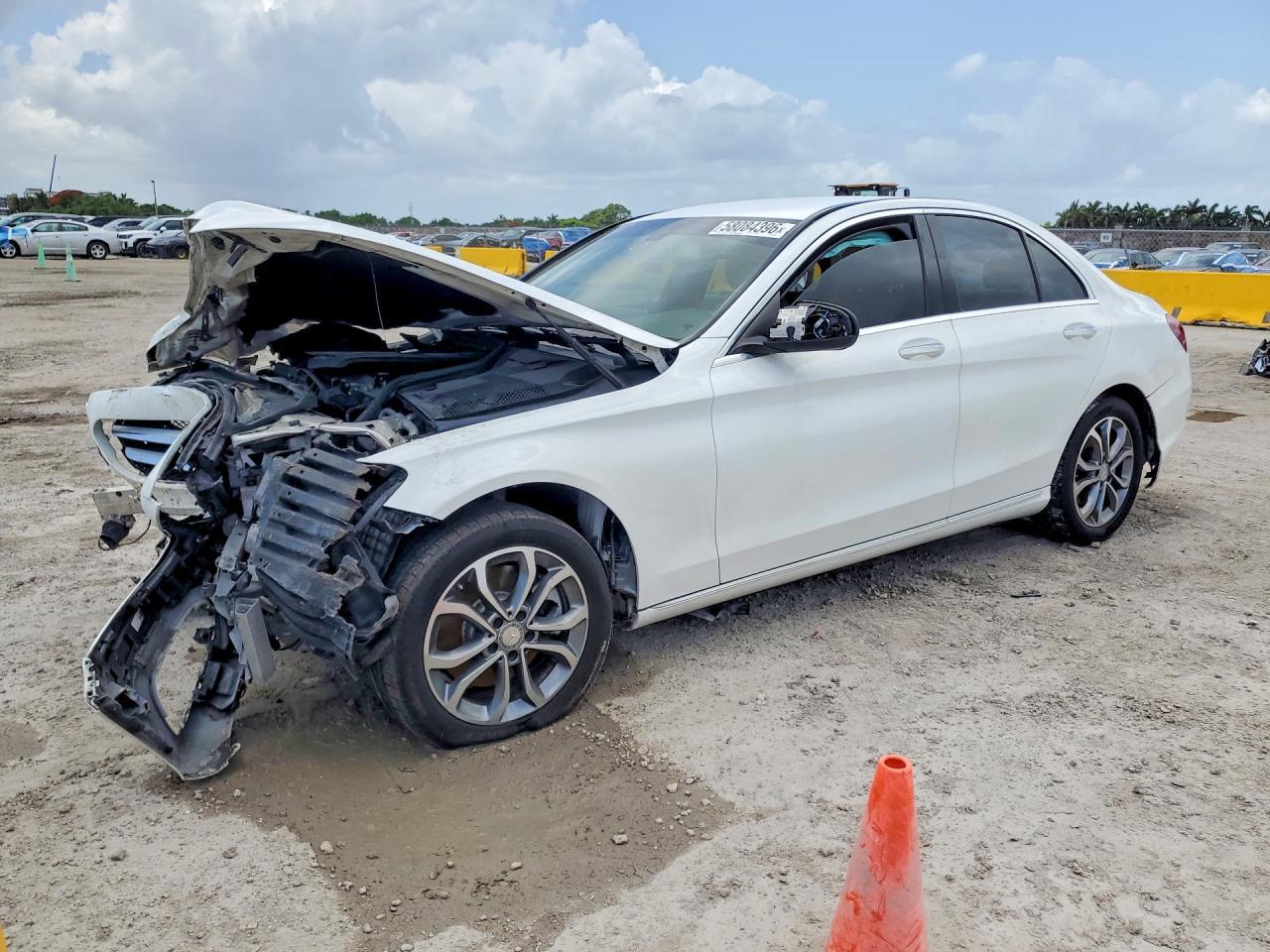 2016 MERCEDES-BENZ C-CLASS
