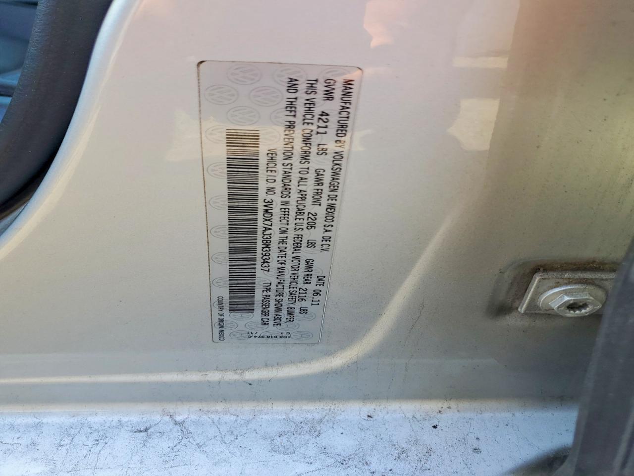 2011 VOLKSWAGEN JETTA