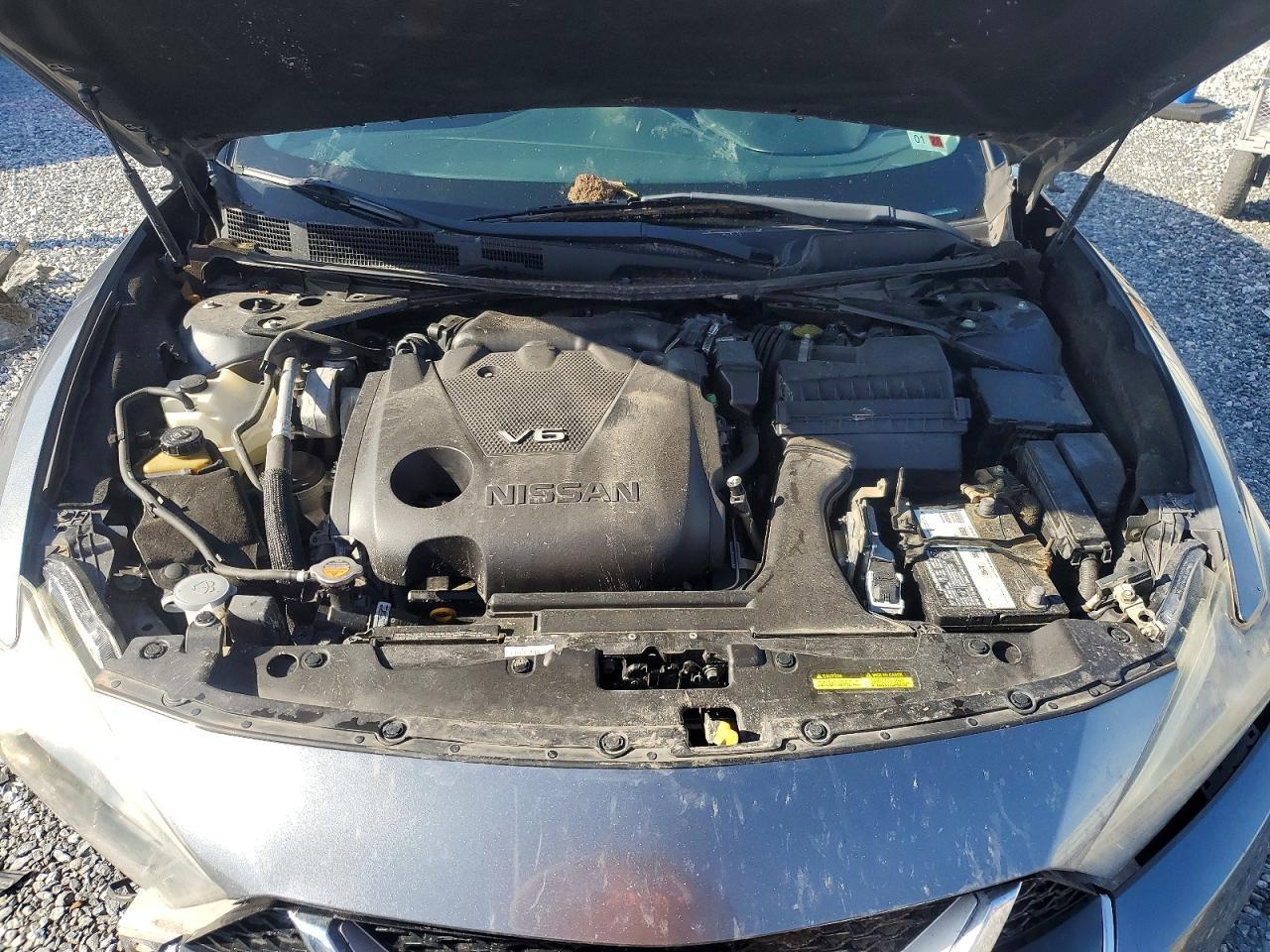 2017 NISSAN Maxima