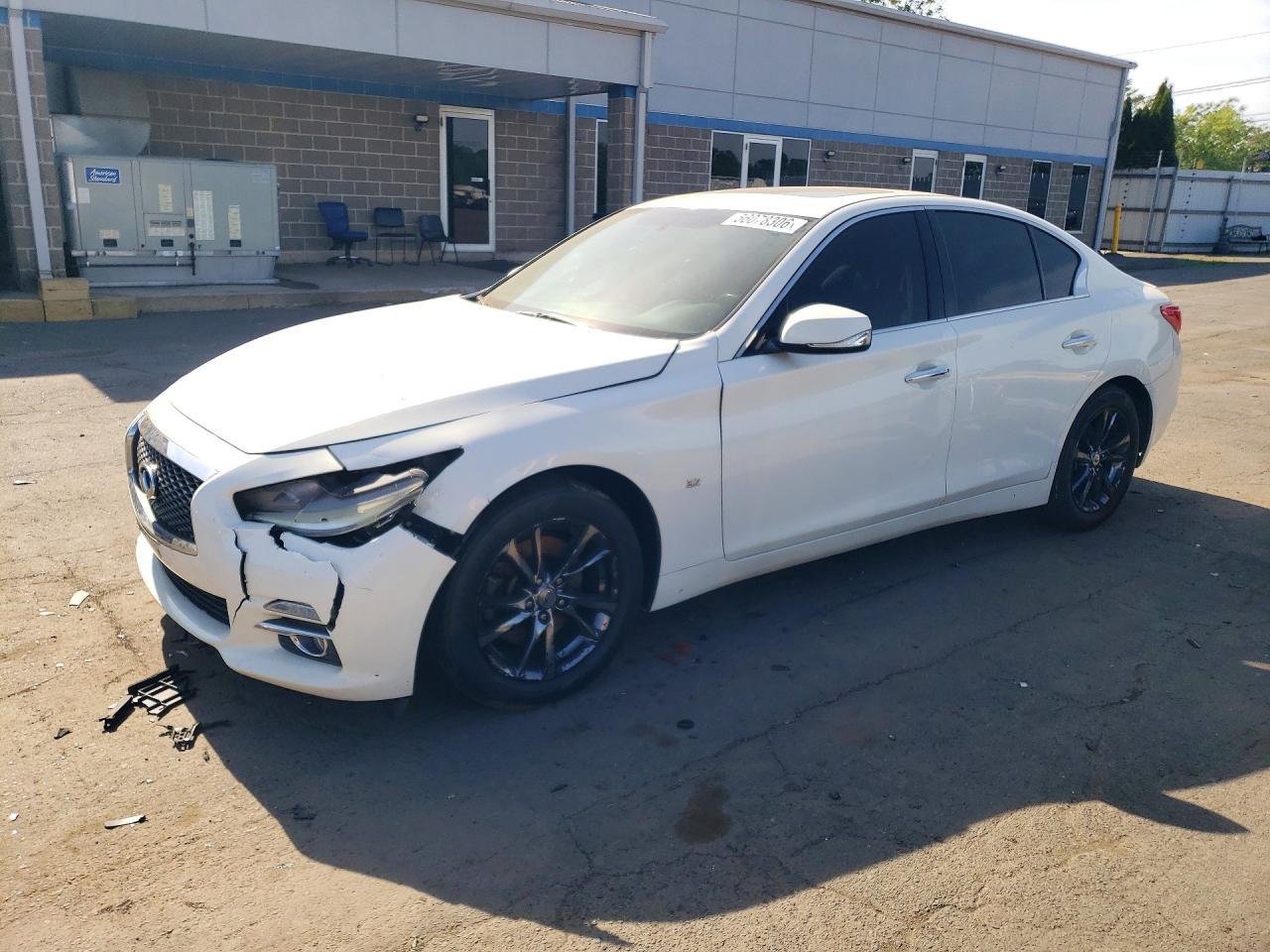 2015 INFINITI Q50