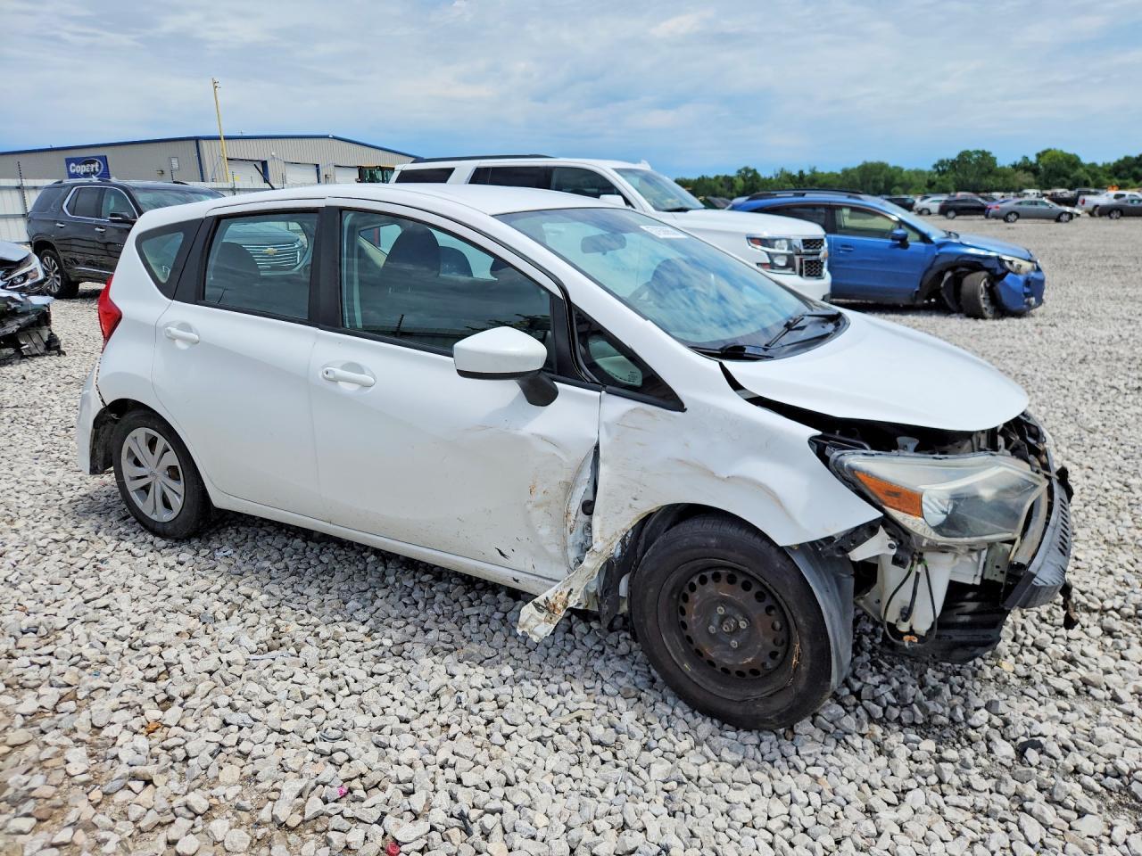 2017 NISSAN Versa Note