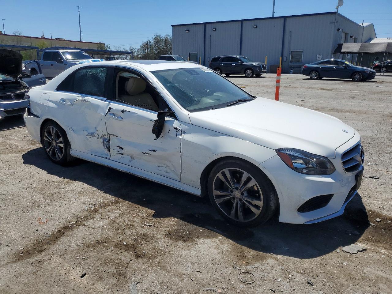 2016 MERCEDES-BENZ E-Class