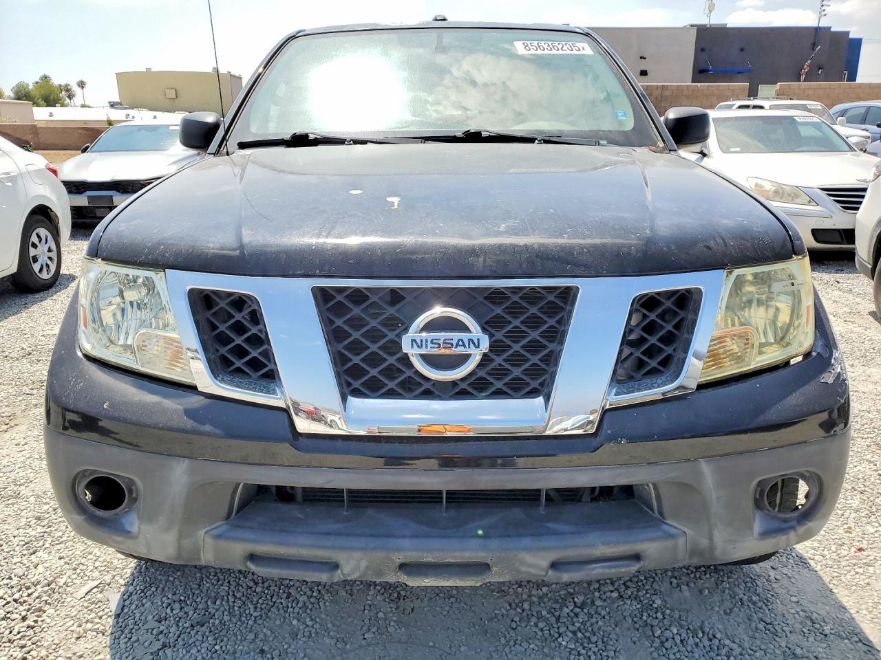 2015 NISSAN Frontier