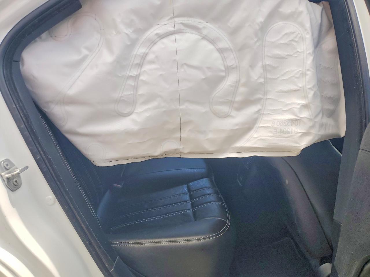 2019 CHRYSLER 300