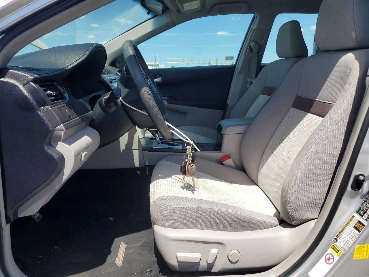 2012 TOYOTA CAMRY