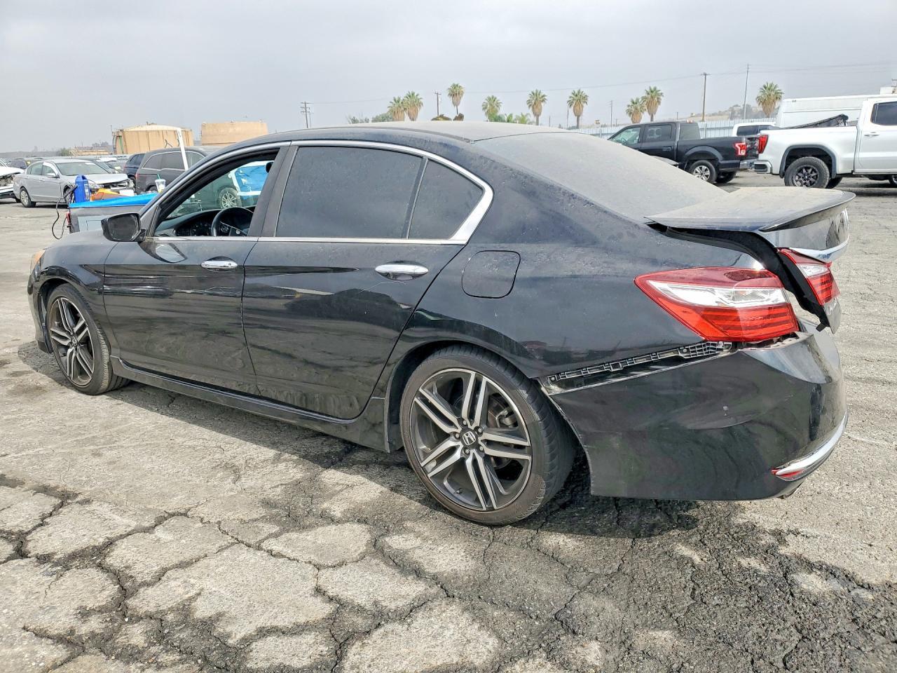 2016 HONDA ACCORD