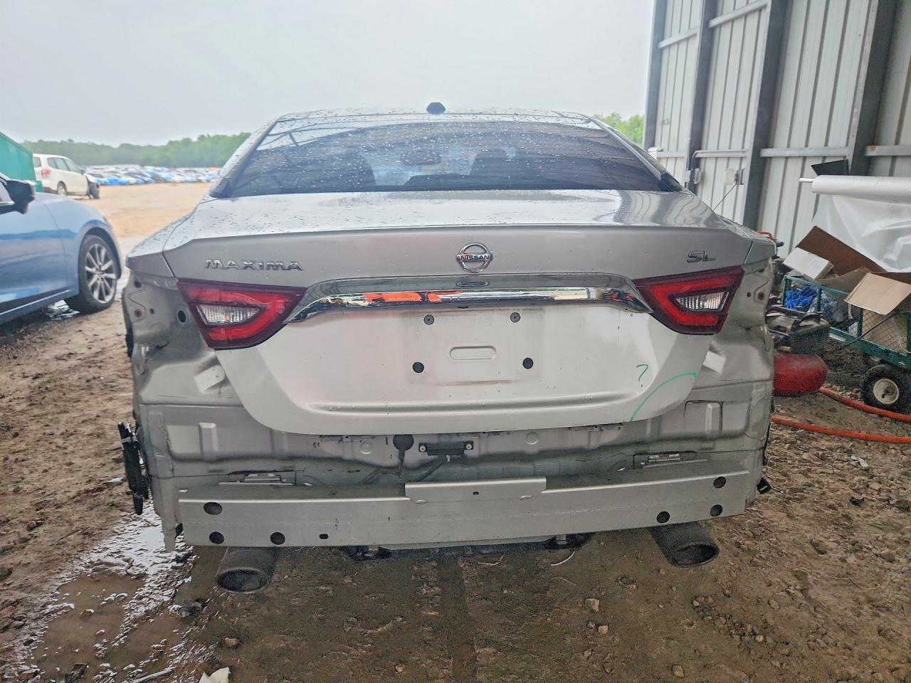 2018 NISSAN Maxima