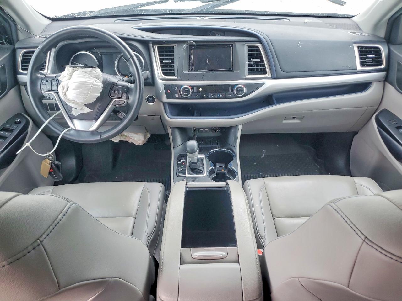 2019 TOYOTA HIGHLANDER