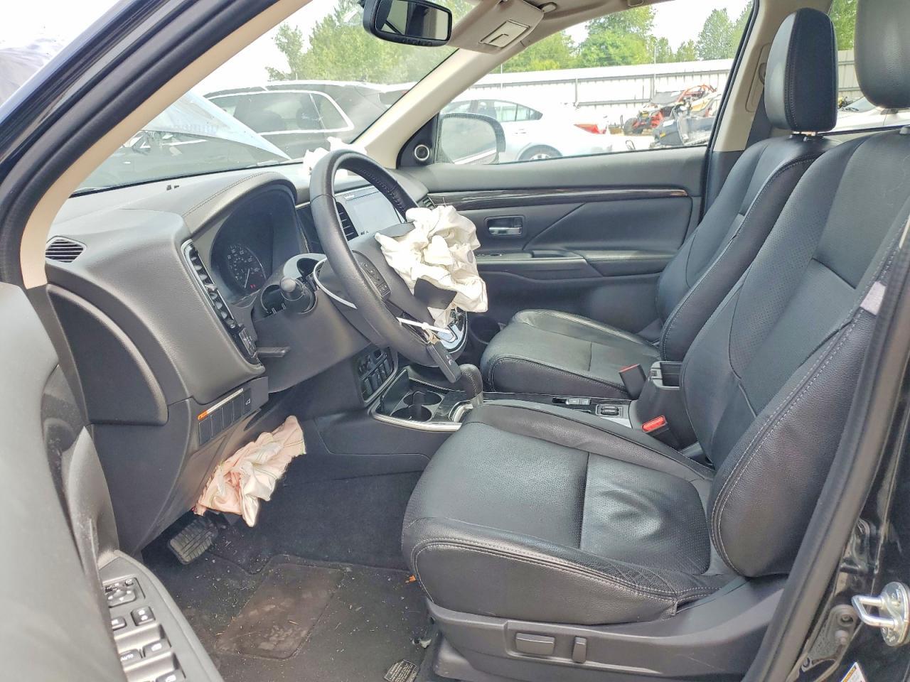 2018 MITSUBISHI outlander
