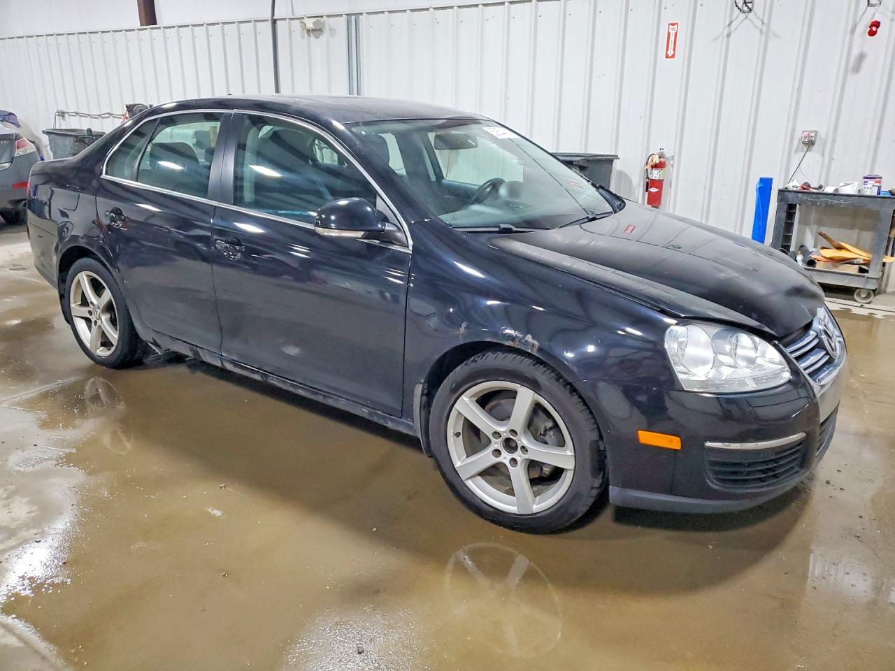 2010 VOLKSWAGEN JETTA
