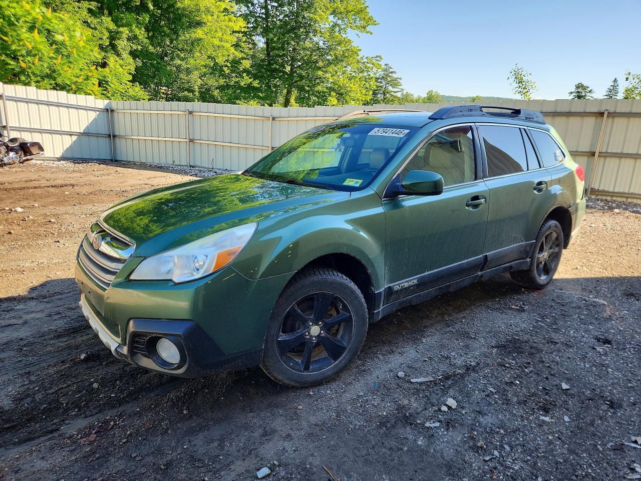 2013 SUBARU Outback