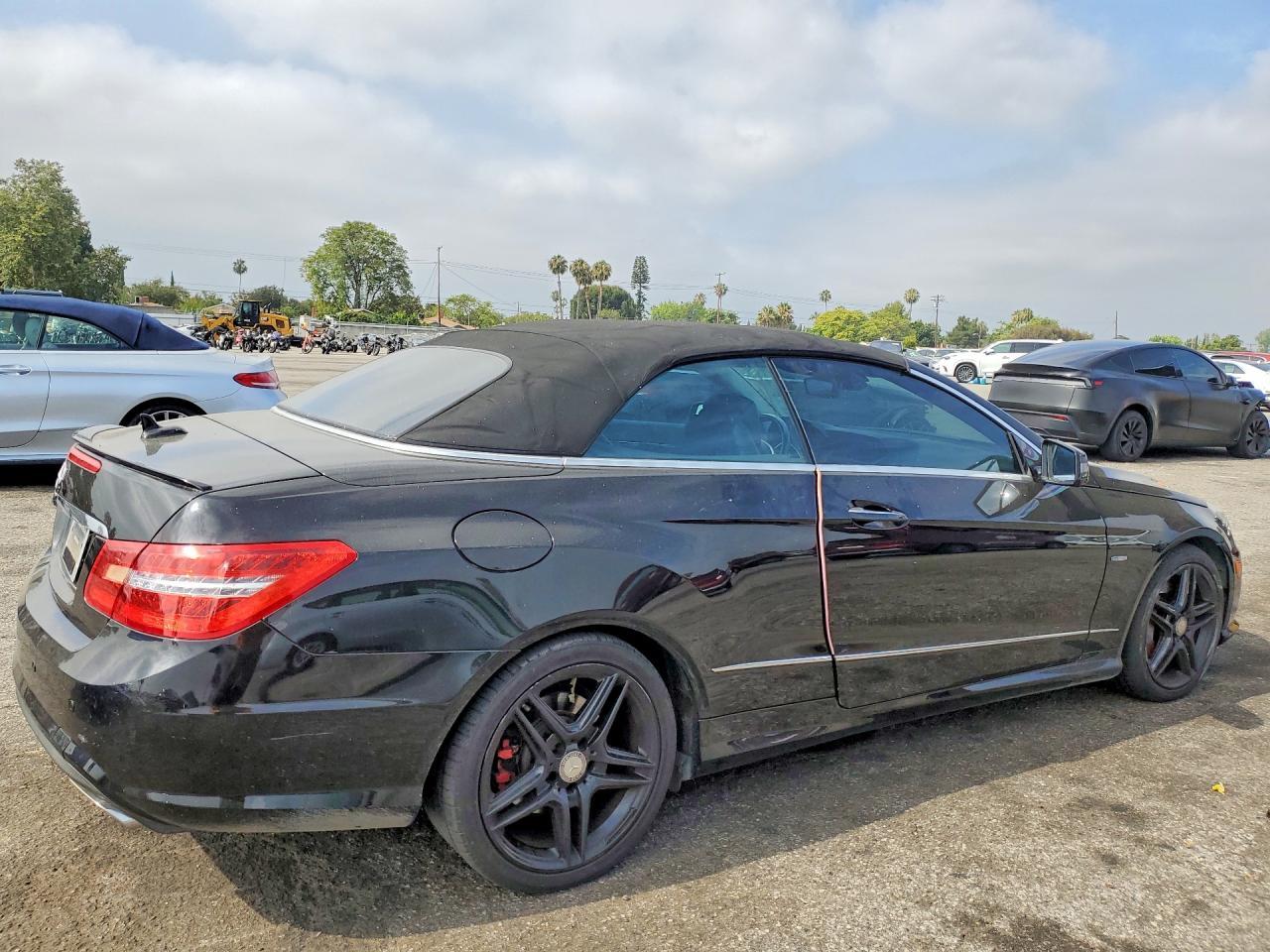 2012 MERCEDES-BENZ E-Class