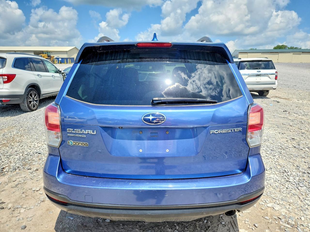 2018 SUBARU FORESTER