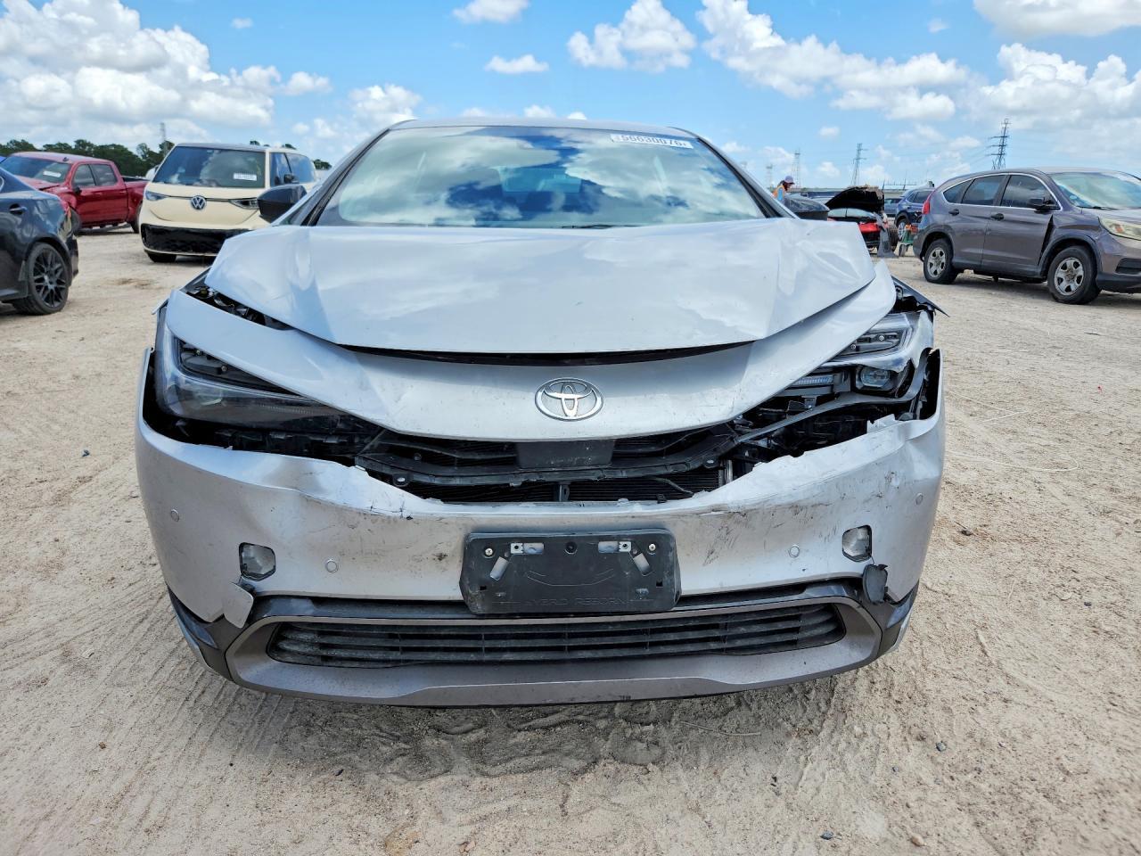 2024 TOYOTA PRIUS