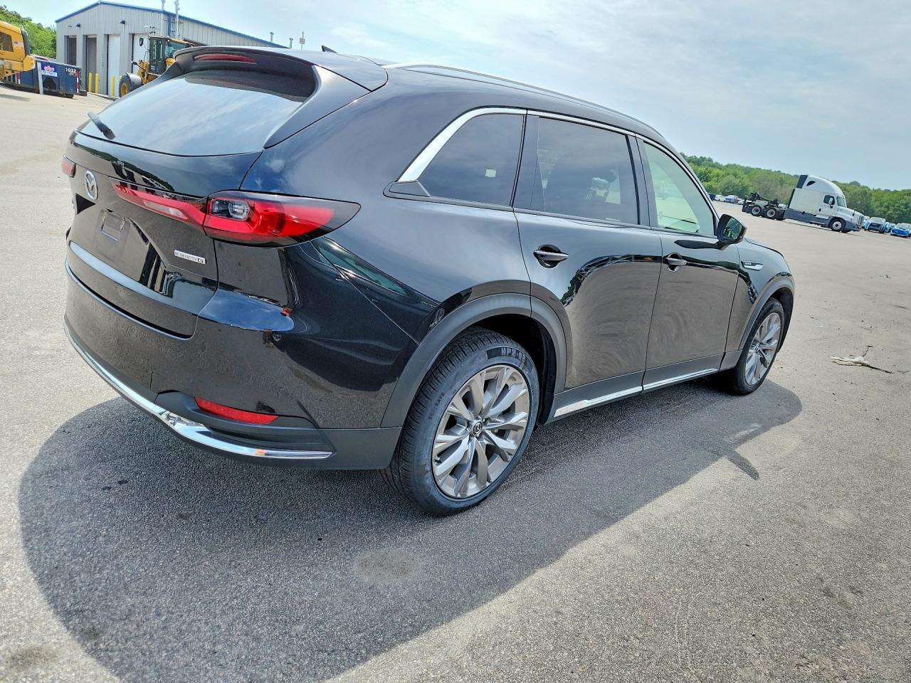 2025 MAZDA CX-90