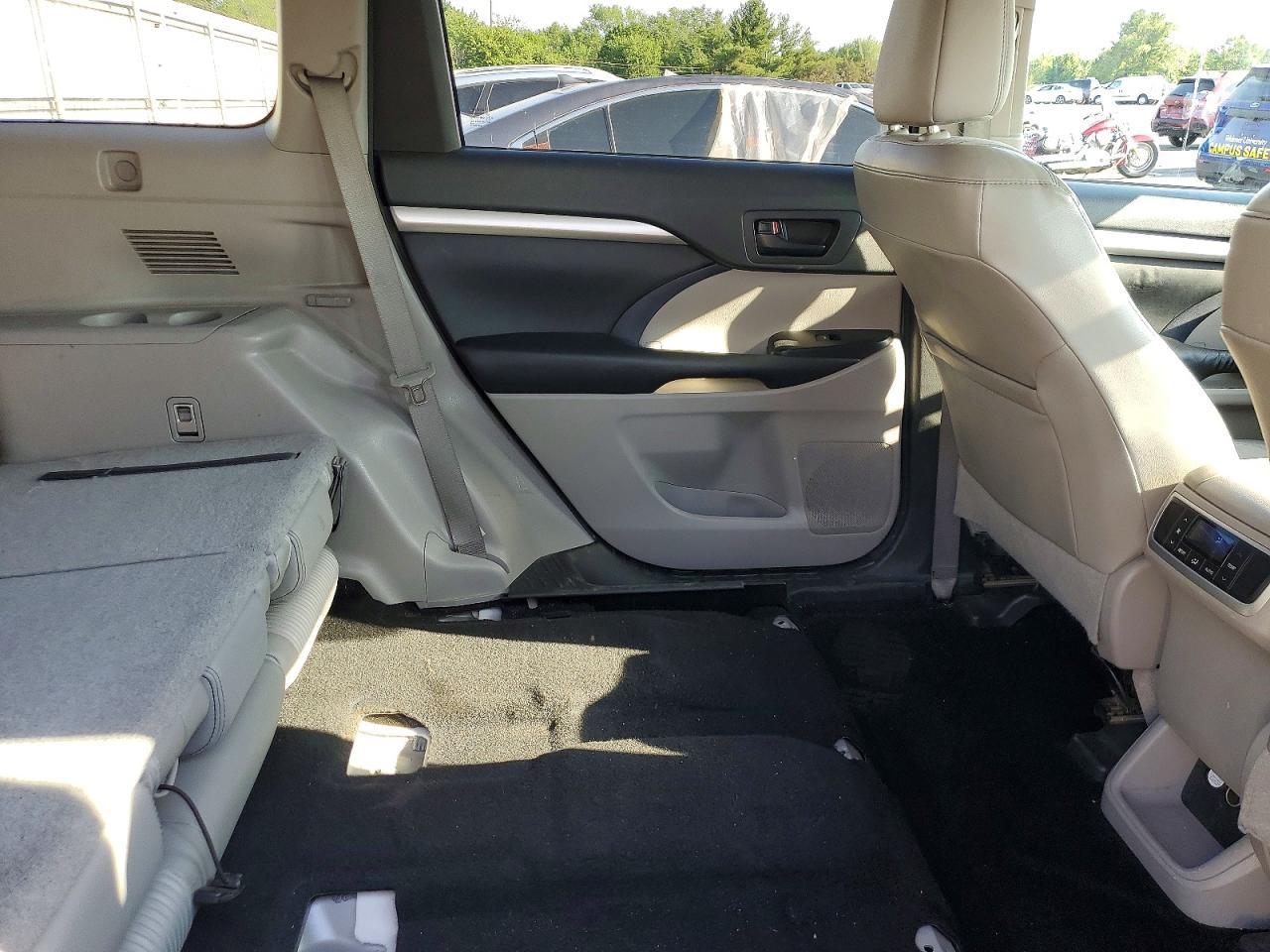 2015 TOYOTA HIGHLANDER