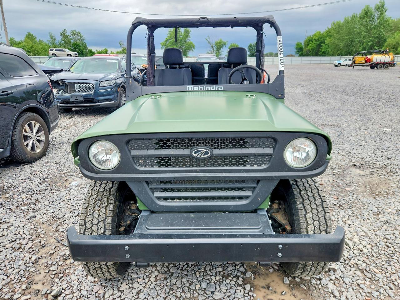 2024 MAHINDRA ROXOR