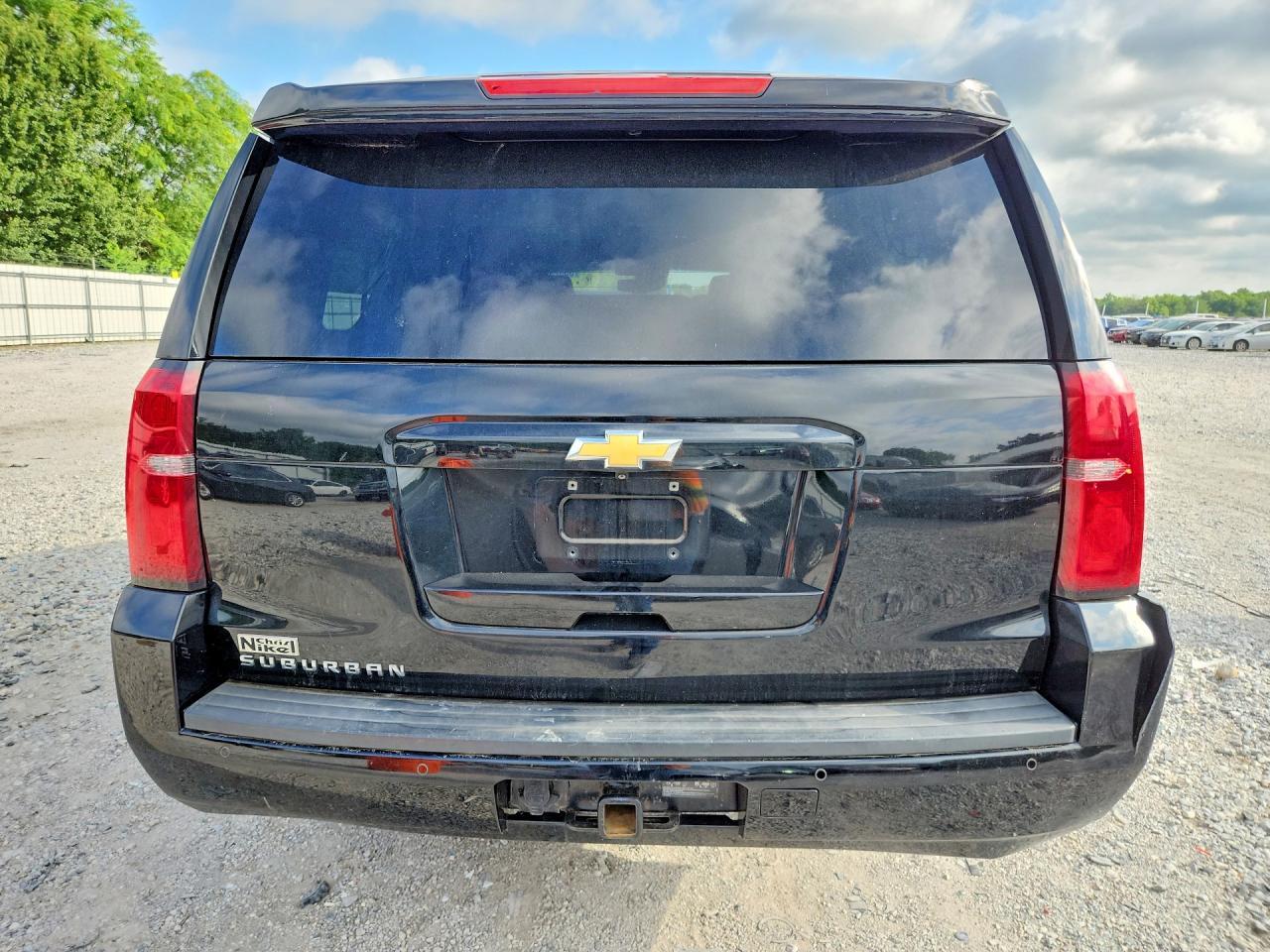 2017 CHEVROLET Suburban