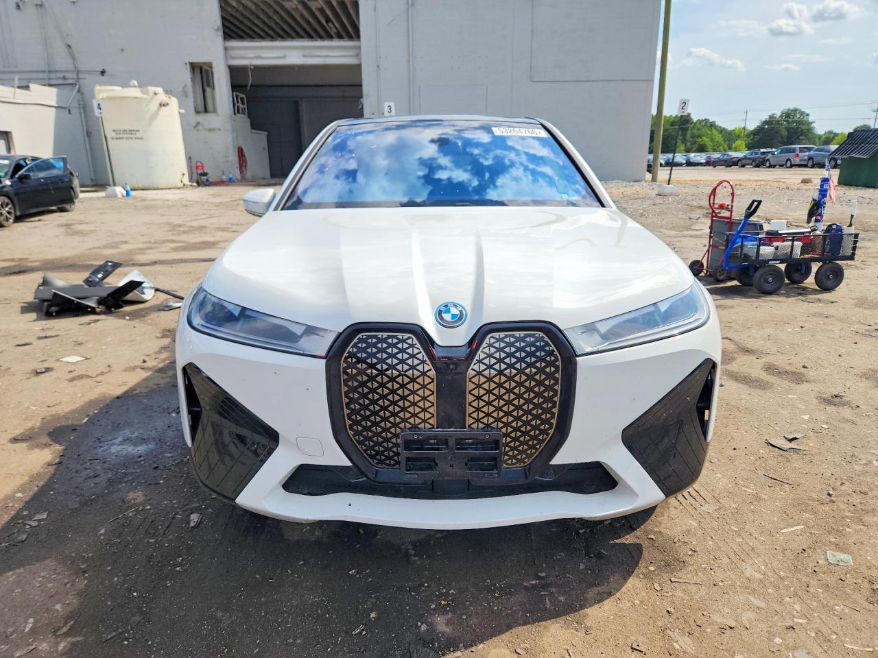 2024 BMW iX