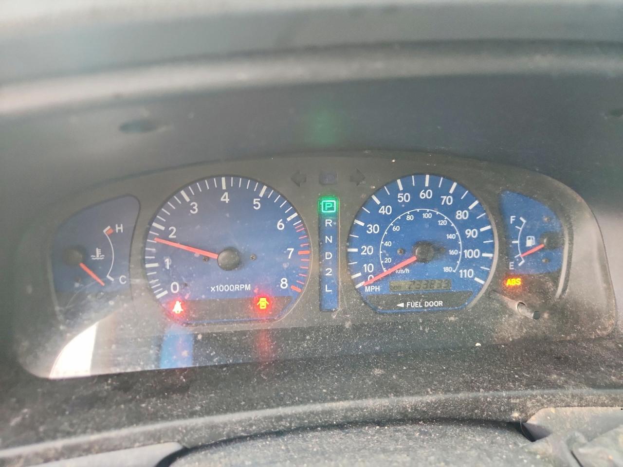 2001 TOYOTA SIENNA
