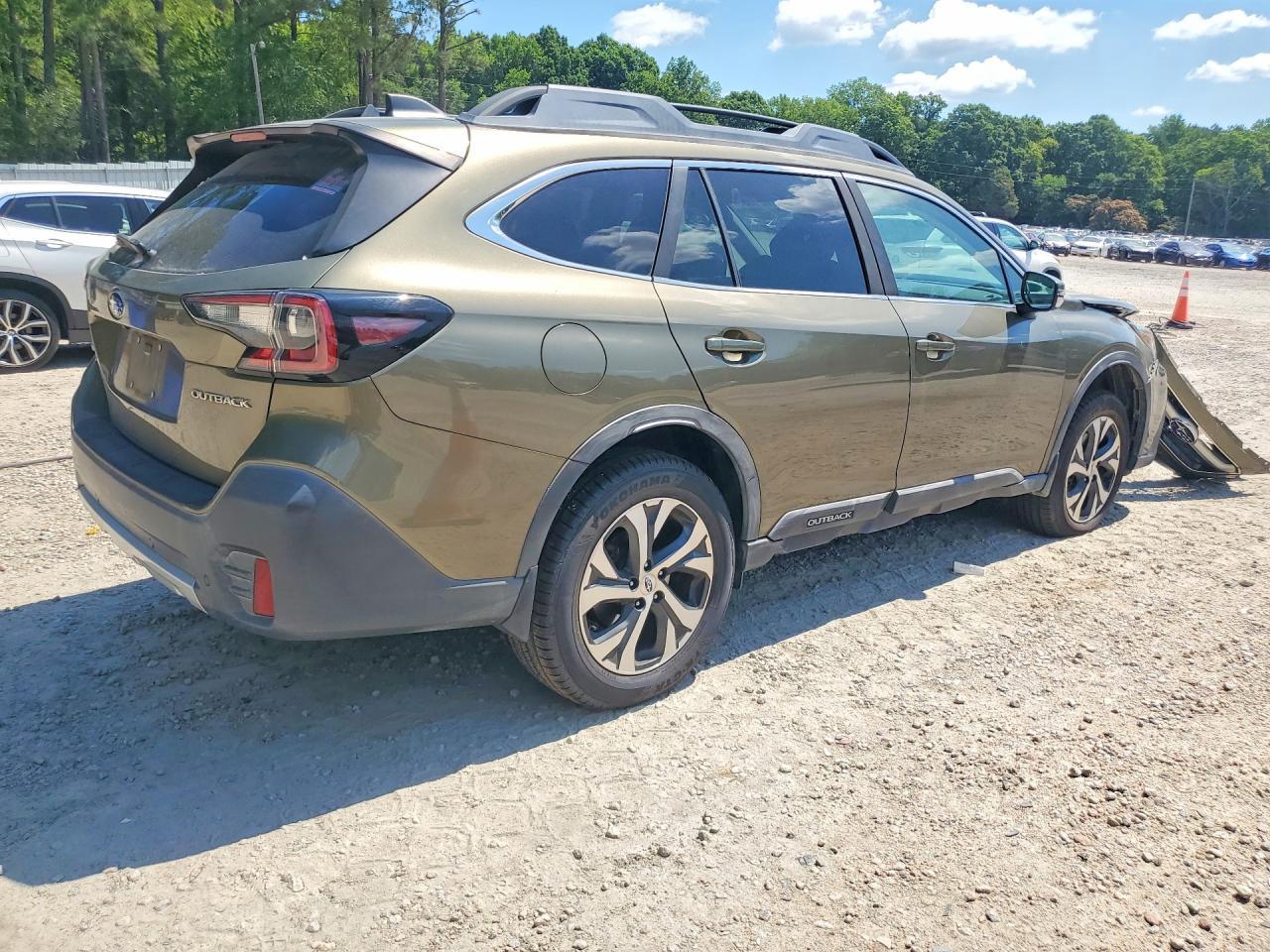 2020 SUBARU Outback