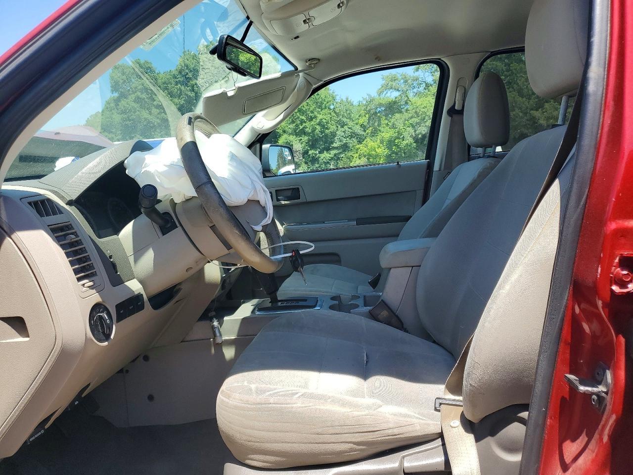 2010 FORD ESCAPE