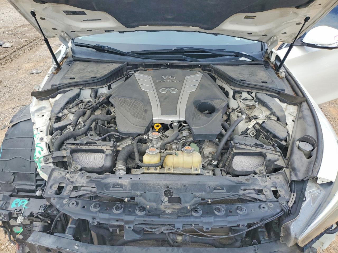 2016 INFINITI Q50