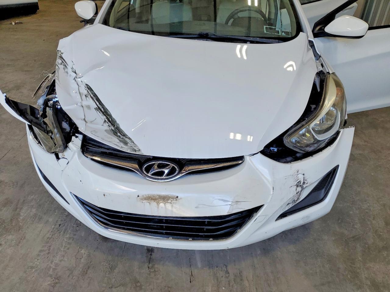 2016 HYUNDAI ELANTRA