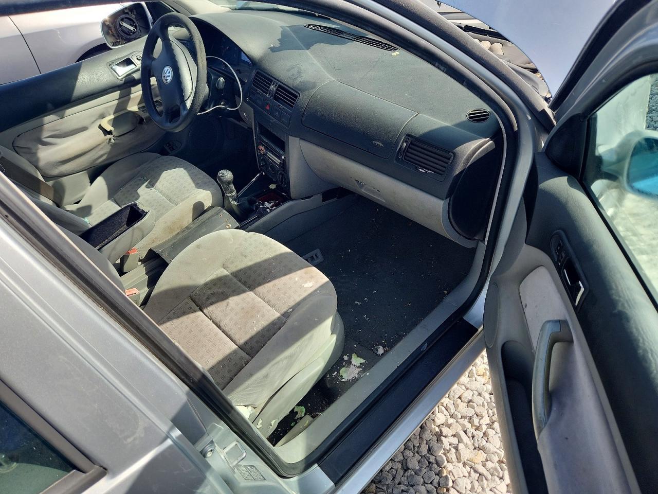2002 VOLKSWAGEN JETTA