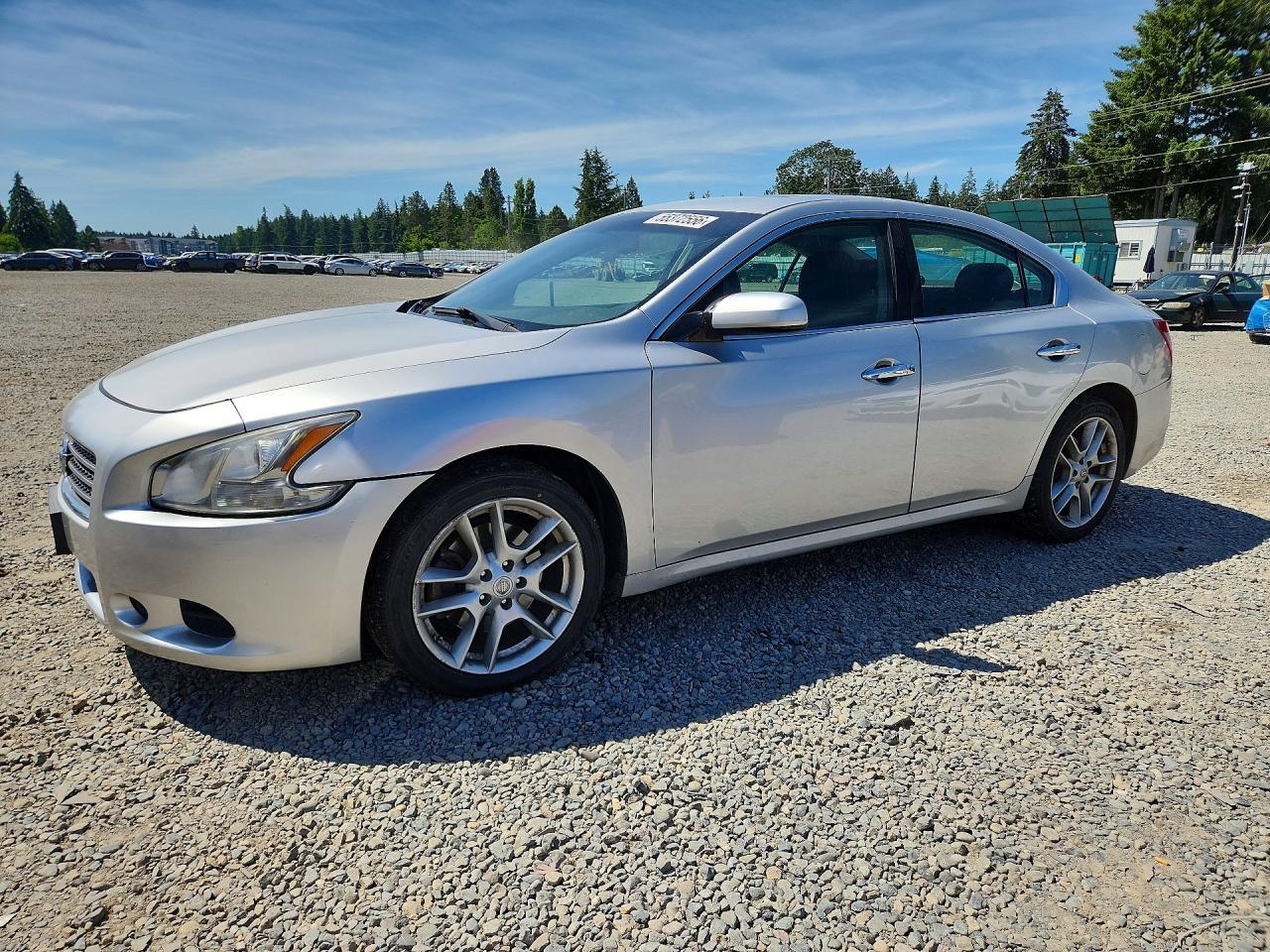 2011 NISSAN Maxima