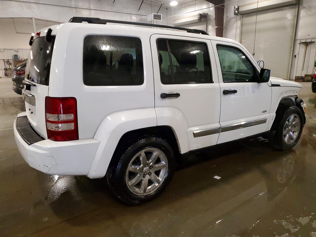 2012 JEEP Liberty
