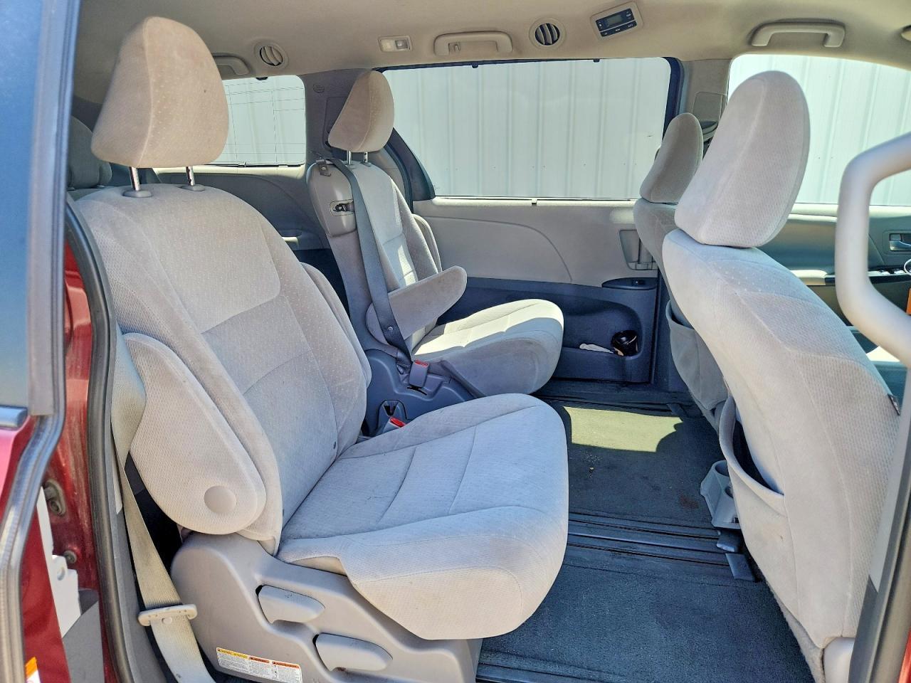 2017 TOYOTA SIENNA