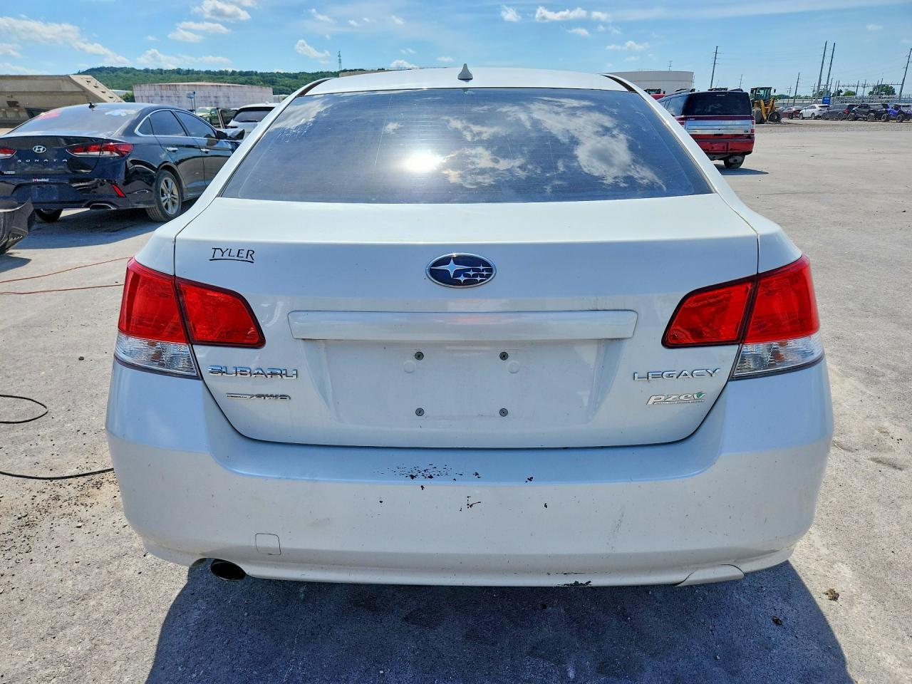 2014 SUBARU Legacy