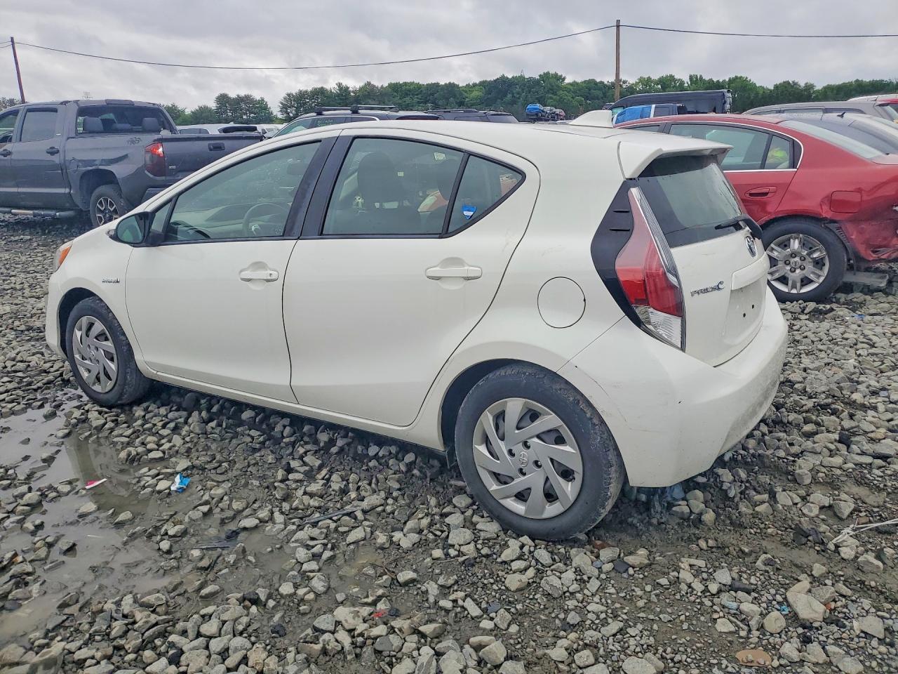 2015 TOYOTA Prius c
