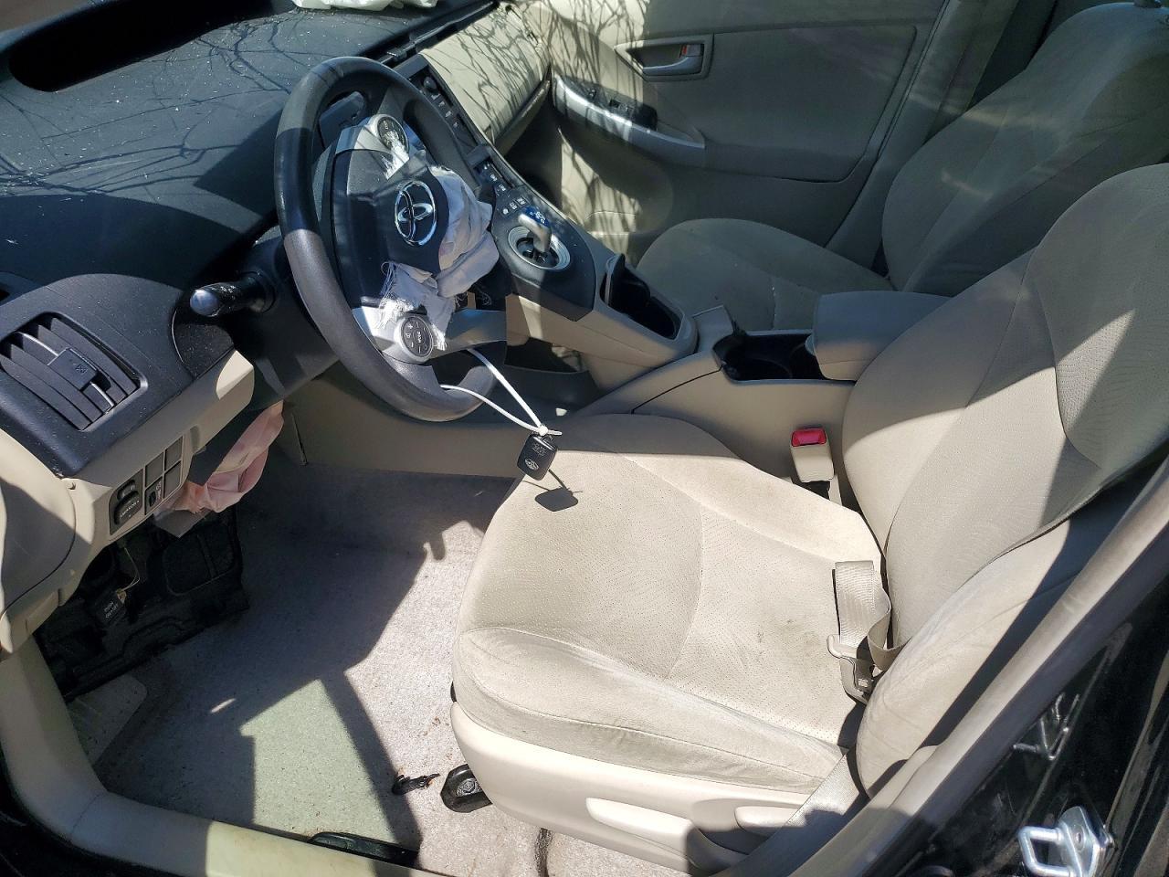 2011 TOYOTA PRIUS
